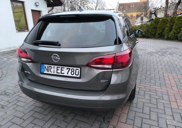 Opel Astra cena 32900 przebieg: 221421, rok produkcji 2017 z Olsztyn małe 352